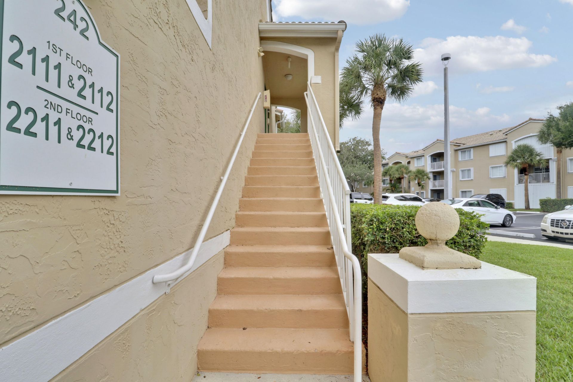242 Village Boulevard, Unit 2212, Tequesta, FL 33469 Photo
