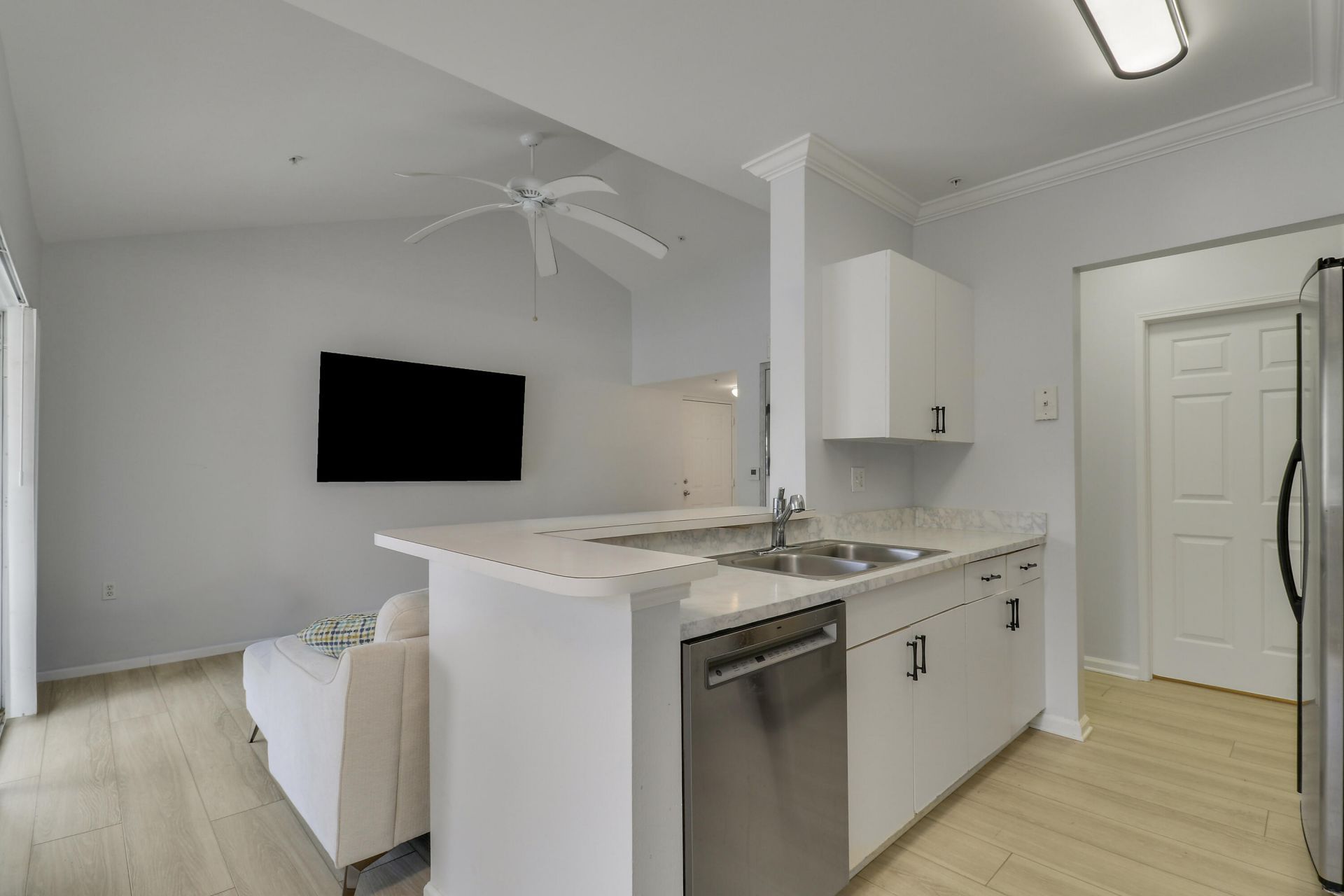 242 Village Boulevard, Unit 2212, Tequesta, FL 33469 Photo