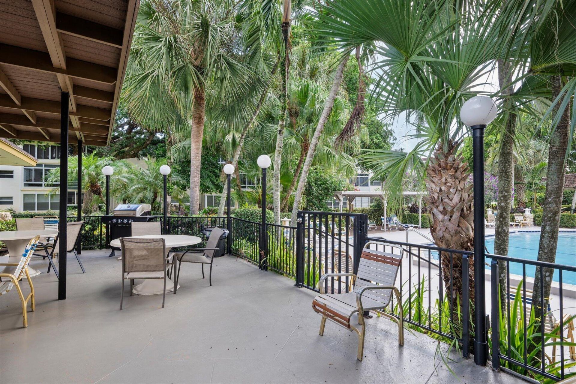 5171 W Oakland Park Boulevard, Unit 204, Lauderdale Lakes, FL 33313 Photo