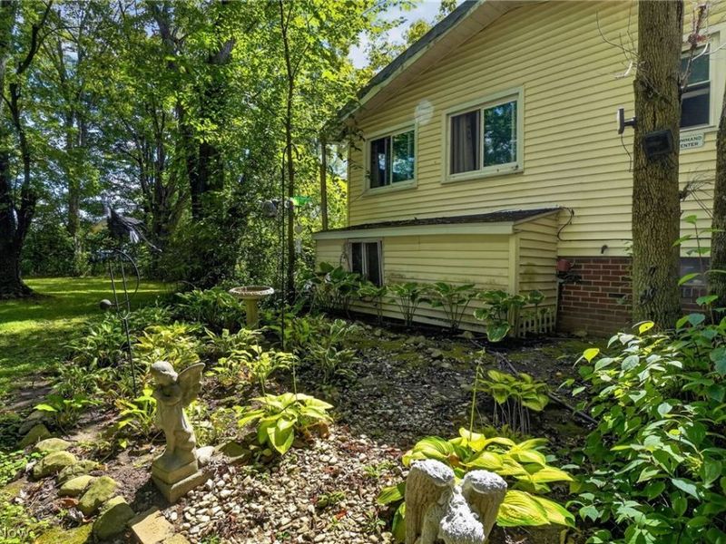 8910 Crackel Road, Chagrin Falls, OH 44023 Photo 43
