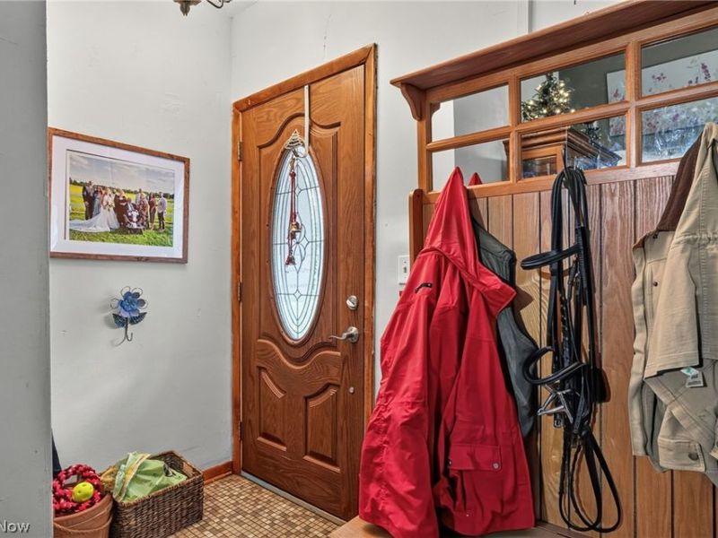 8910 Crackel Road, Chagrin Falls, OH 44023 Photo 6