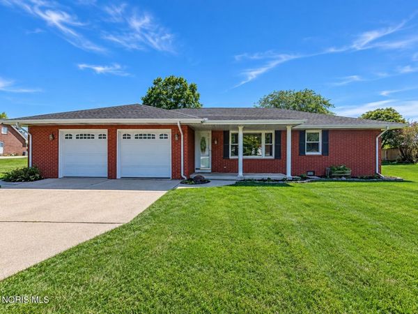 6002 Seaman Road , Oregon, OH 43616