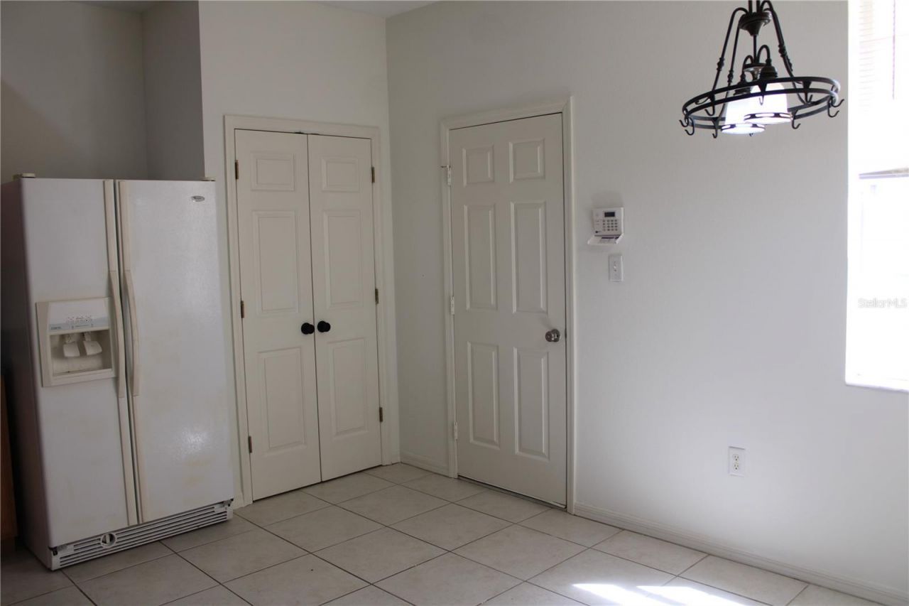 3429 Parkridge Circle, Unit 19-103, Sarasota, FL 34243 Photo