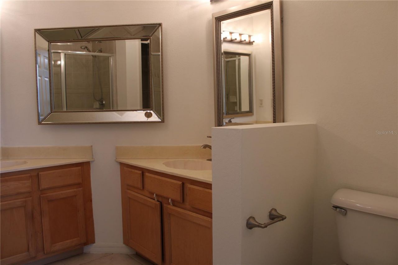 3429 Parkridge Circle, Unit 19-103, Sarasota, FL 34243 Photo