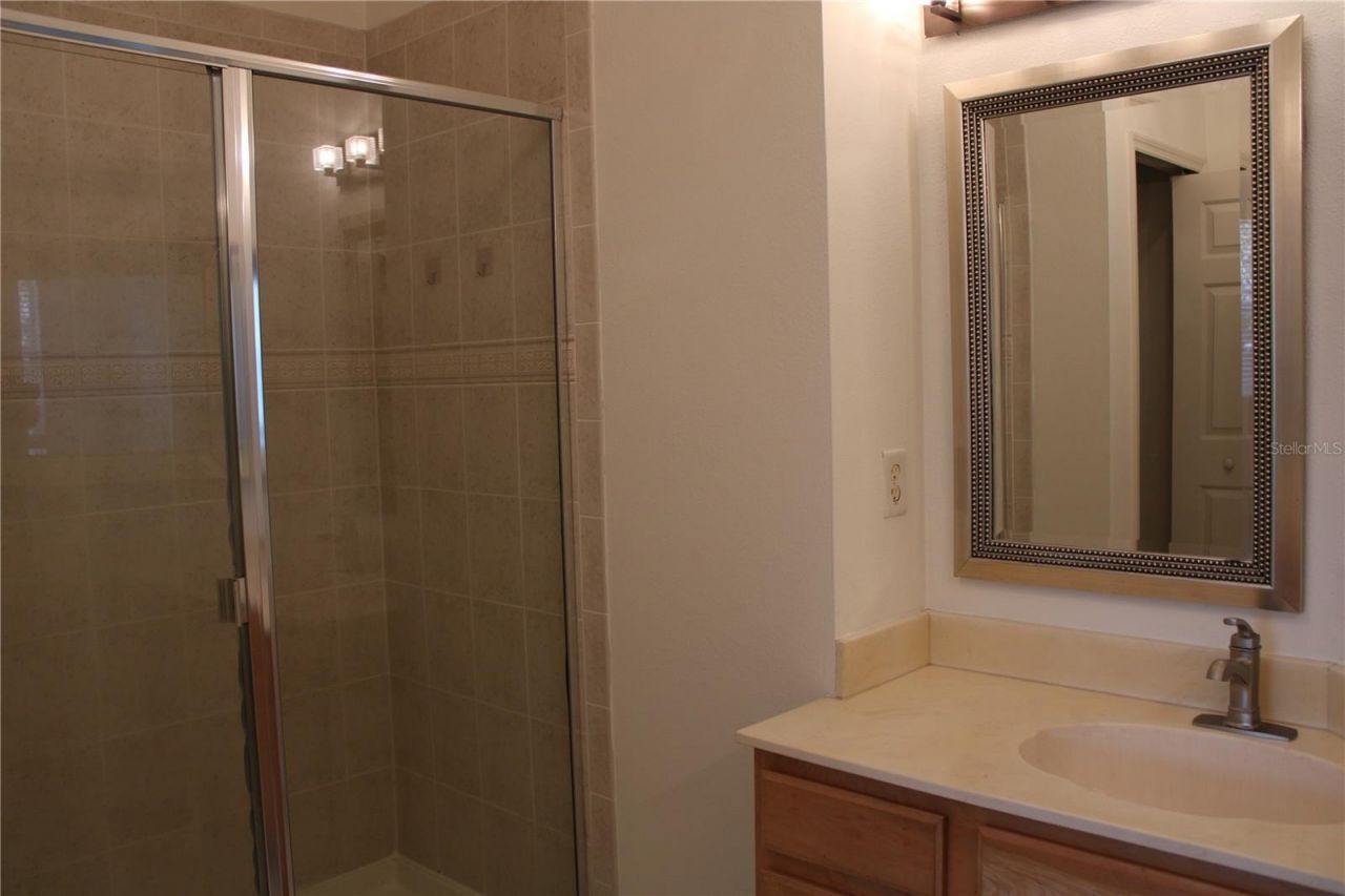 3429 Parkridge Circle, Unit 19-103, Sarasota, FL 34243 Photo