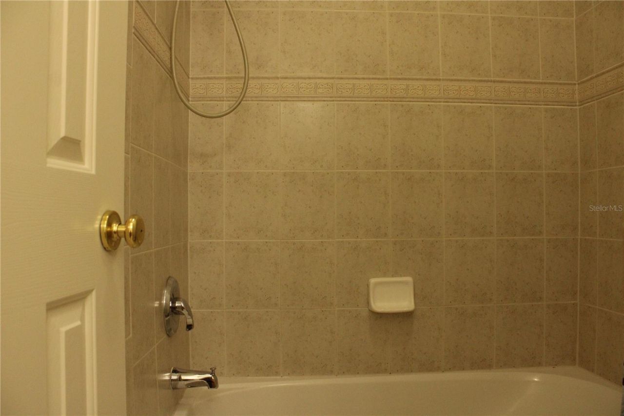 3429 Parkridge Circle, Unit 19-103, Sarasota, FL 34243 Photo