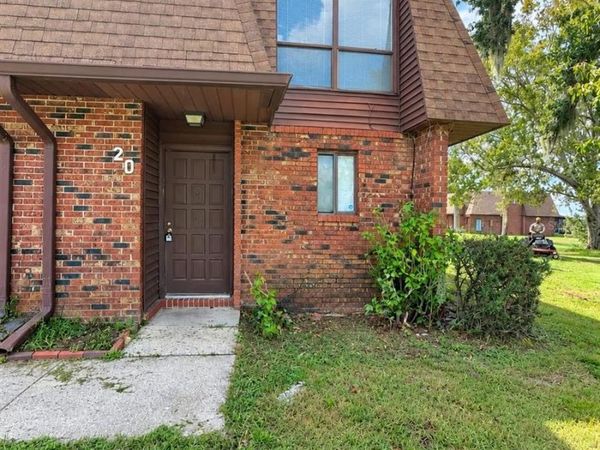1836 N CRYSTAL LAKE DRIVE , Unit 20, LAKELAND, FL 33801