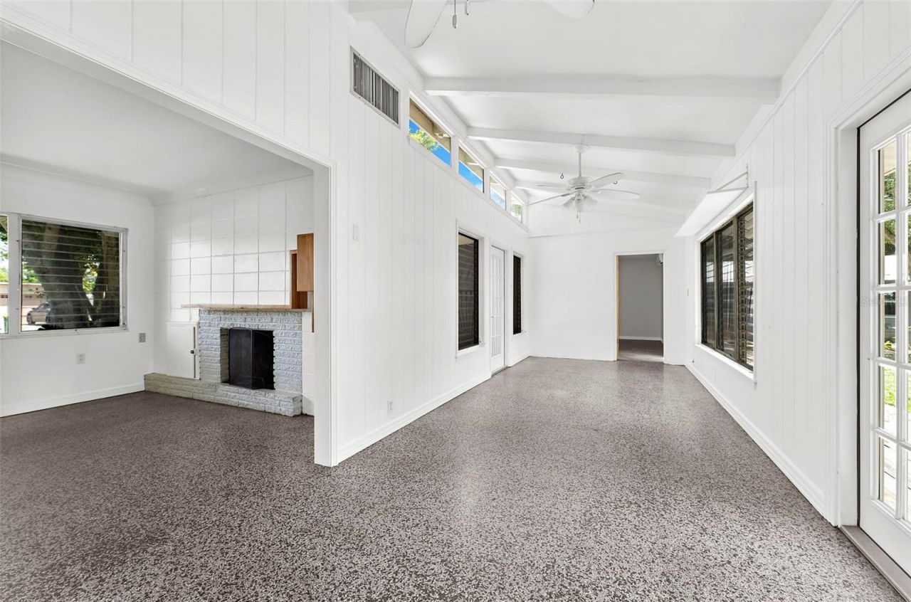 2488 Davis Boulevard, Sarasota, FL 34237 Photo