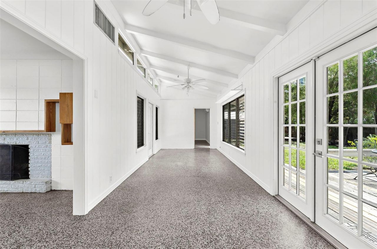 2488 Davis Boulevard, Sarasota, FL 34237 Photo