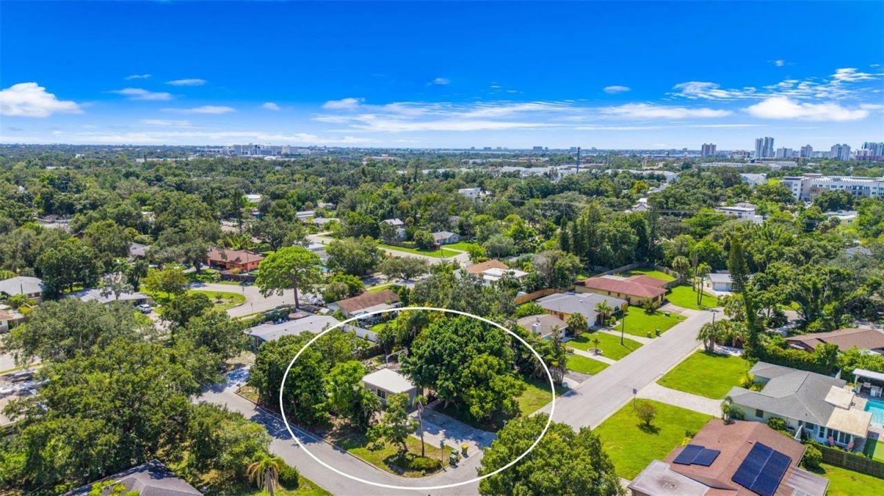 2488 Davis Boulevard, Sarasota, FL 34237 Photo