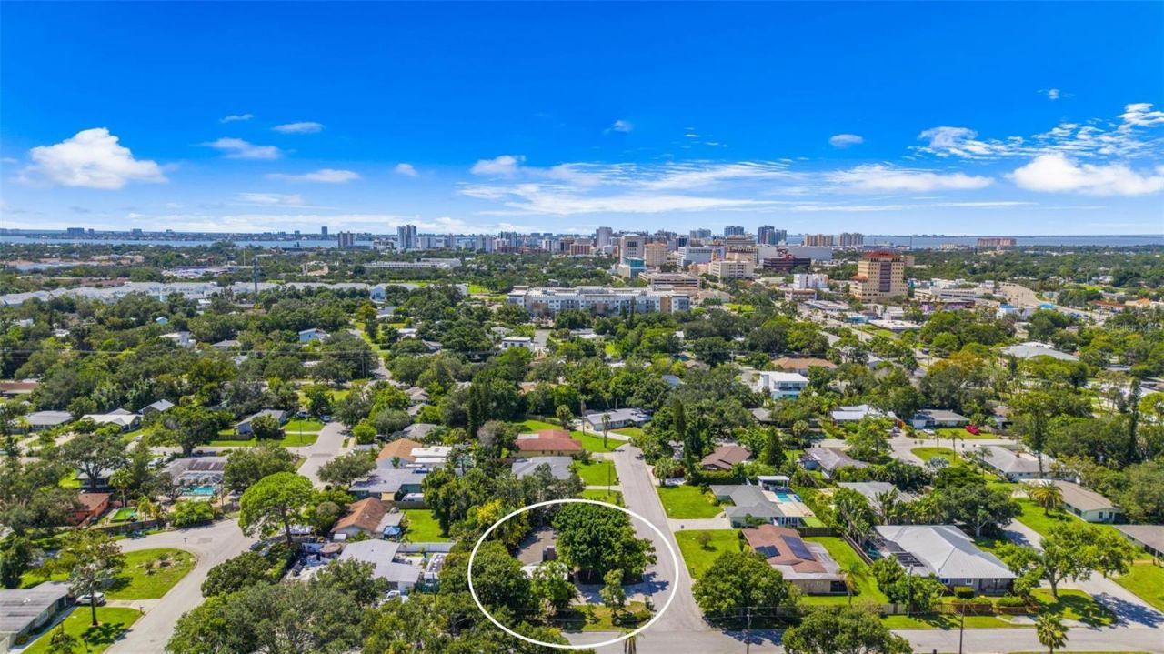 2488 Davis Boulevard, Sarasota, FL 34237 Photo