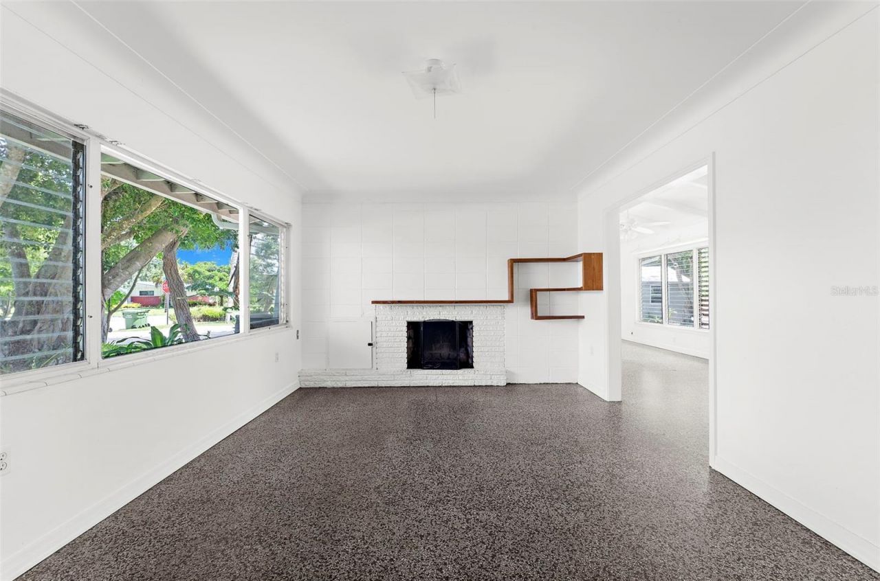 2488 Davis Boulevard, Sarasota, FL 34237 Photo