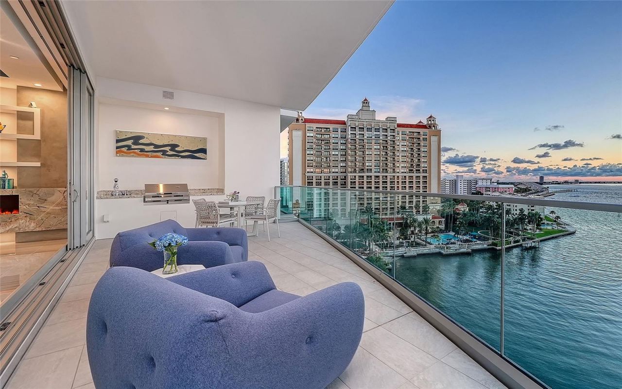 401 Quay Commons, Unit 805, Sarasota, FL 34236 Photo