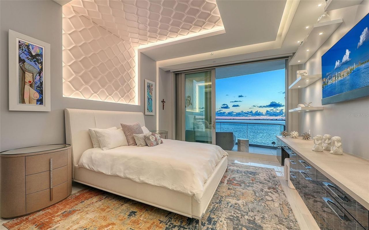 401 Quay Commons, Unit 805, Sarasota, FL 34236 Photo