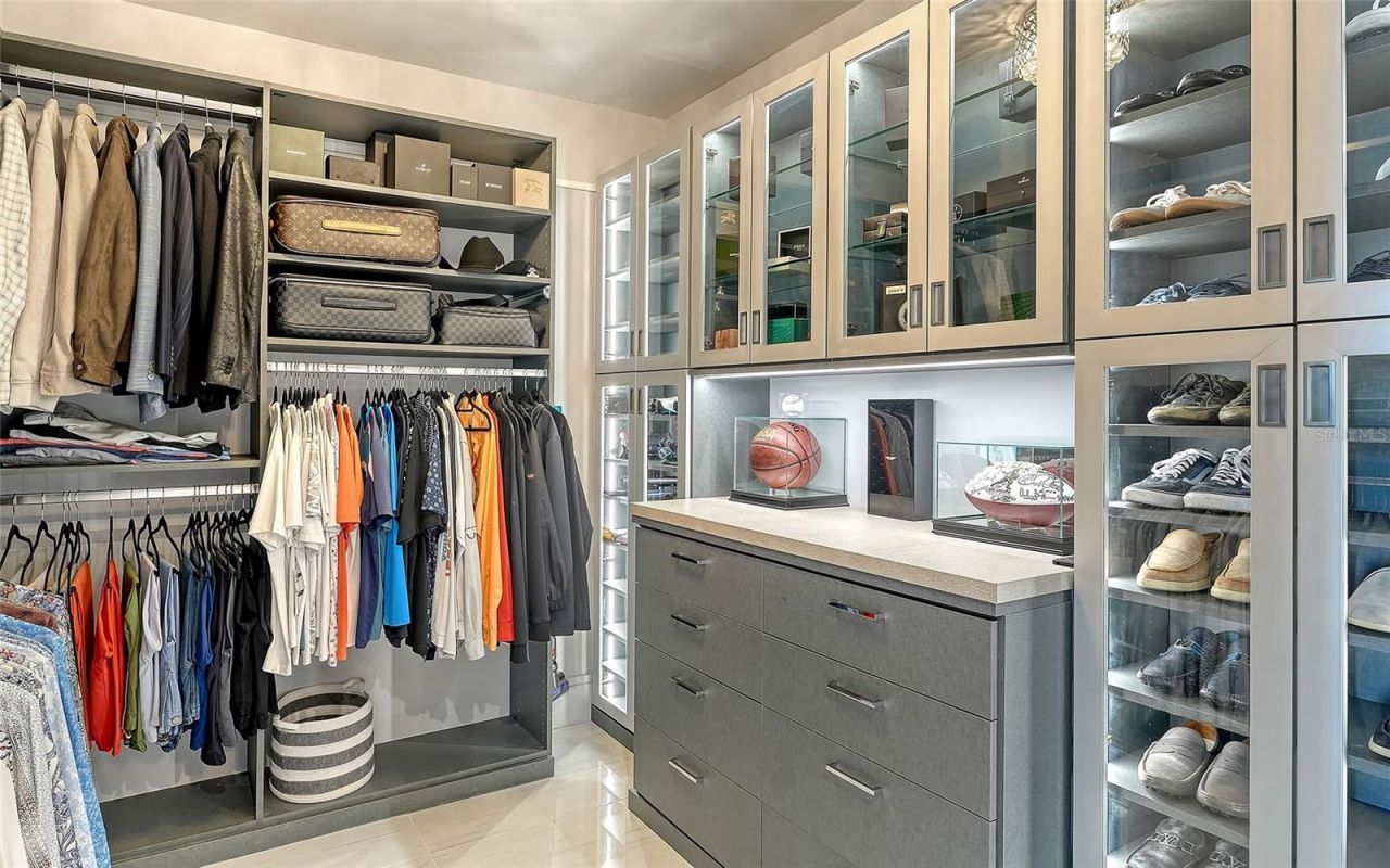 401 Quay Commons, Unit 805, Sarasota, FL 34236 Photo