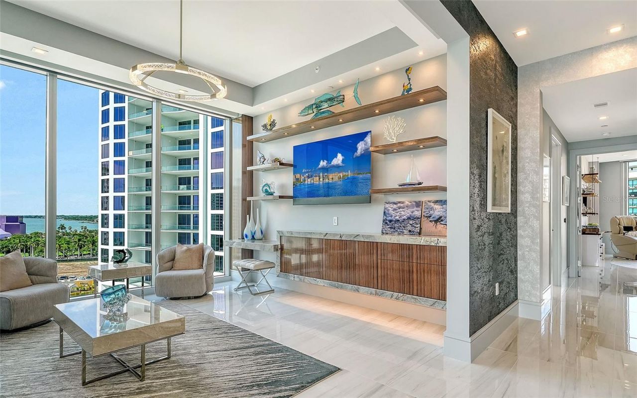 401 Quay Commons, Unit 805, Sarasota, FL 34236 Photo