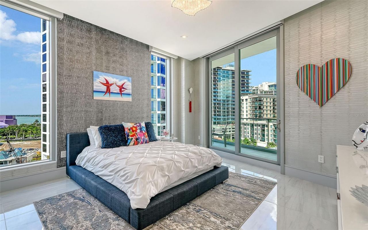 401 Quay Commons, Unit 805, Sarasota, FL 34236 Photo