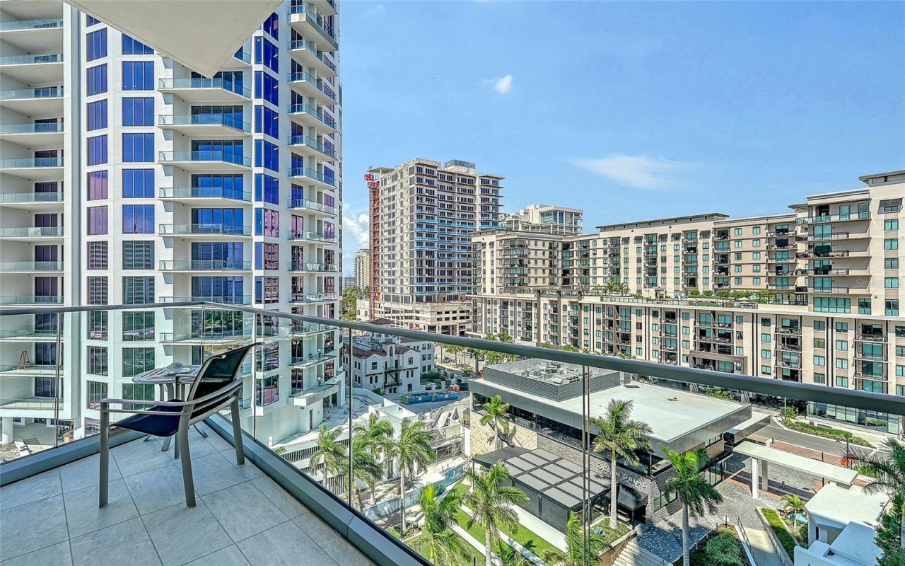 401 Quay Commons, Unit 805, Sarasota, FL 34236 Photo