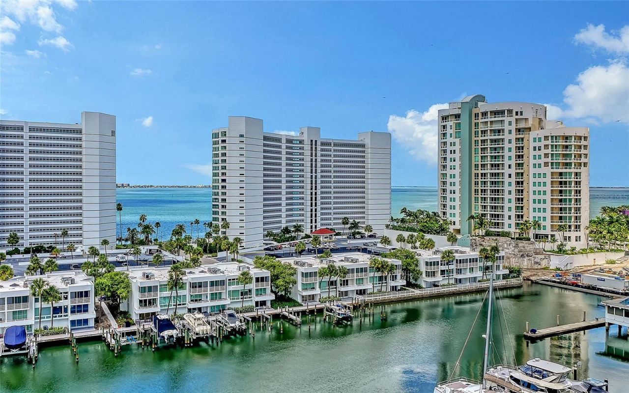 401 Quay Commons, Unit 805, Sarasota, FL 34236 Photo