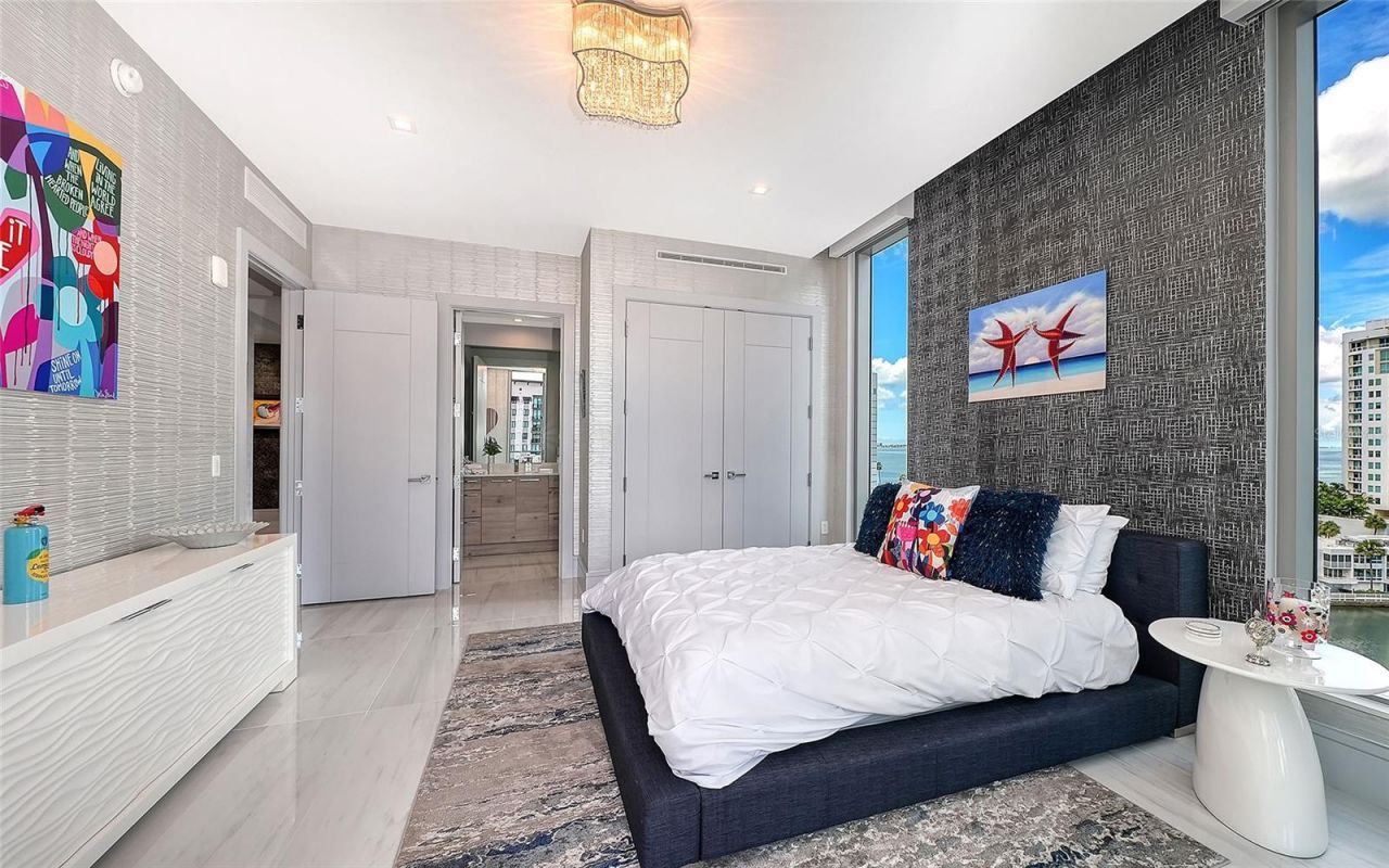 401 Quay Commons, Unit 805, Sarasota, FL 34236 Photo