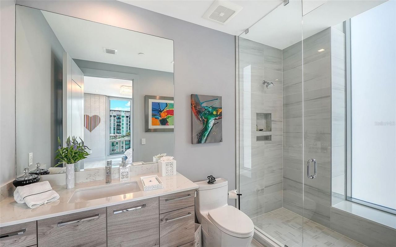 401 Quay Commons, Unit 805, Sarasota, FL 34236 Photo