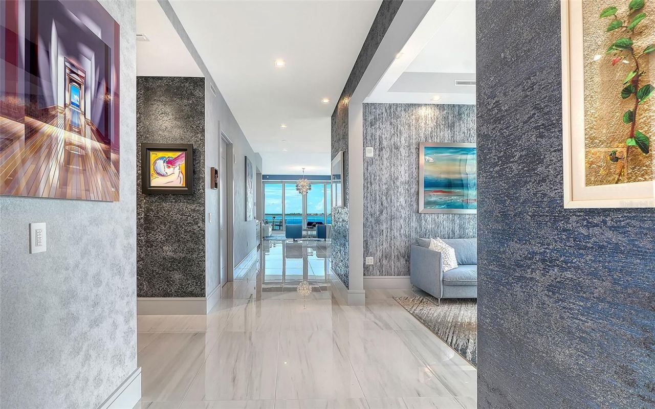401 Quay Commons, Unit 805, Sarasota, FL 34236 Photo
