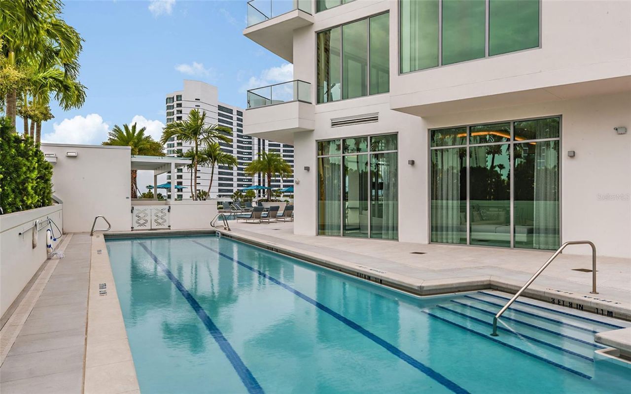 401 Quay Commons, Unit 805, Sarasota, FL 34236 Photo