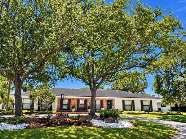 7440 SW 174th St , Palmetto Bay, FL 33157