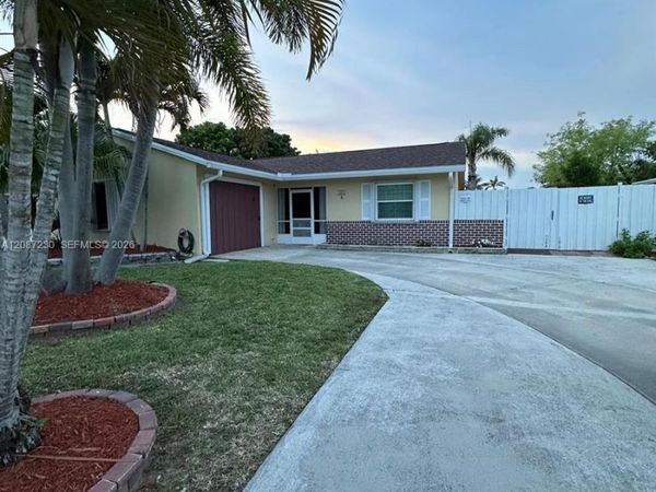 1063 Concert Way, Royal Palm Beach, FL 33411