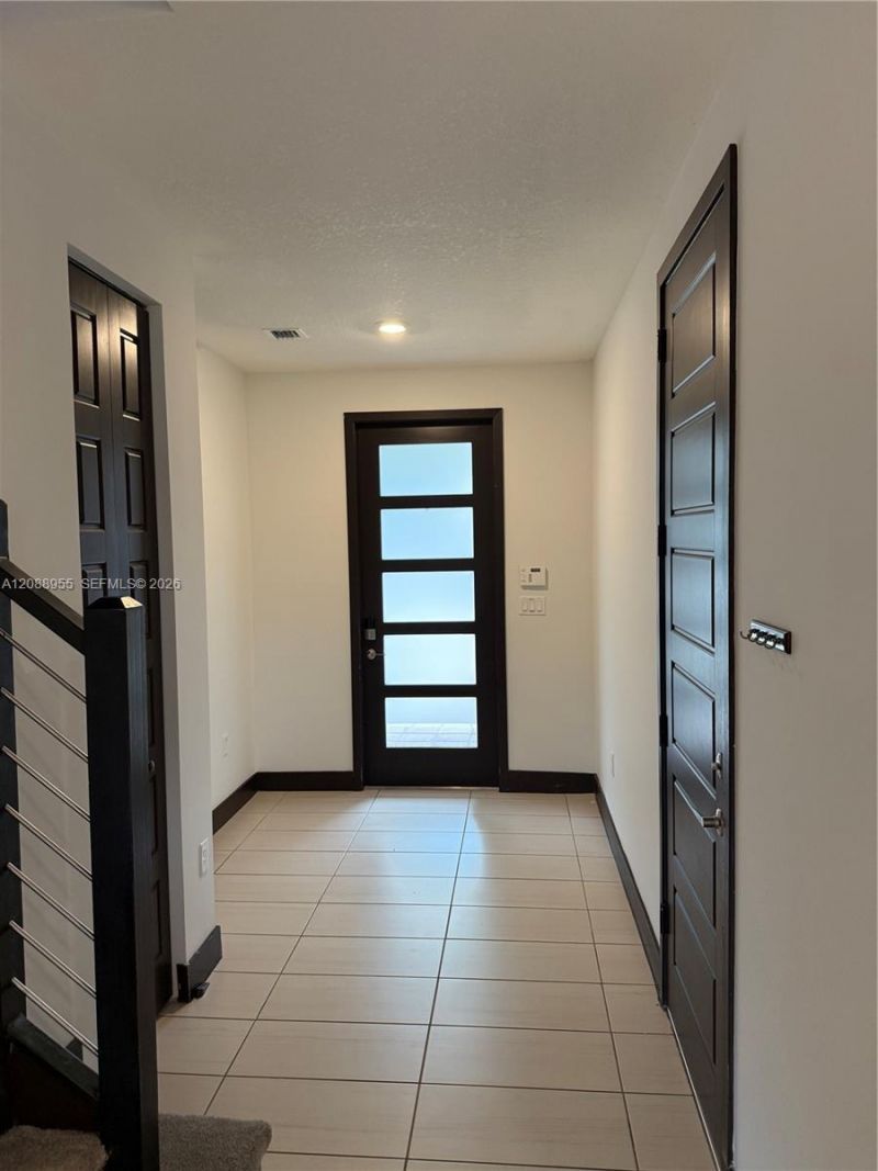 16004 NW 91st Ct, Miami Lakes, FL 33018 Photo