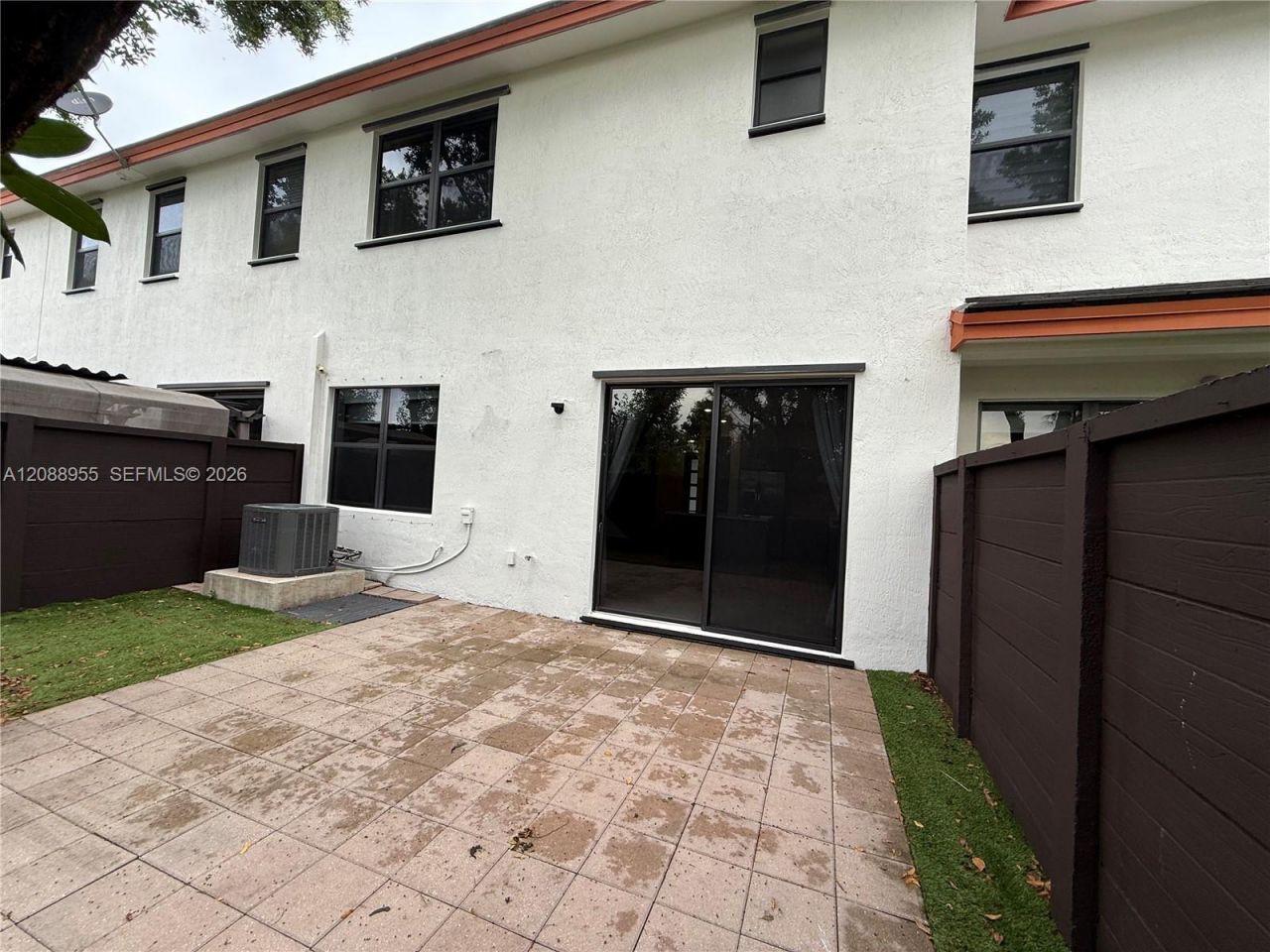 16004 NW 91st Ct, Miami Lakes, FL 33018 Photo
