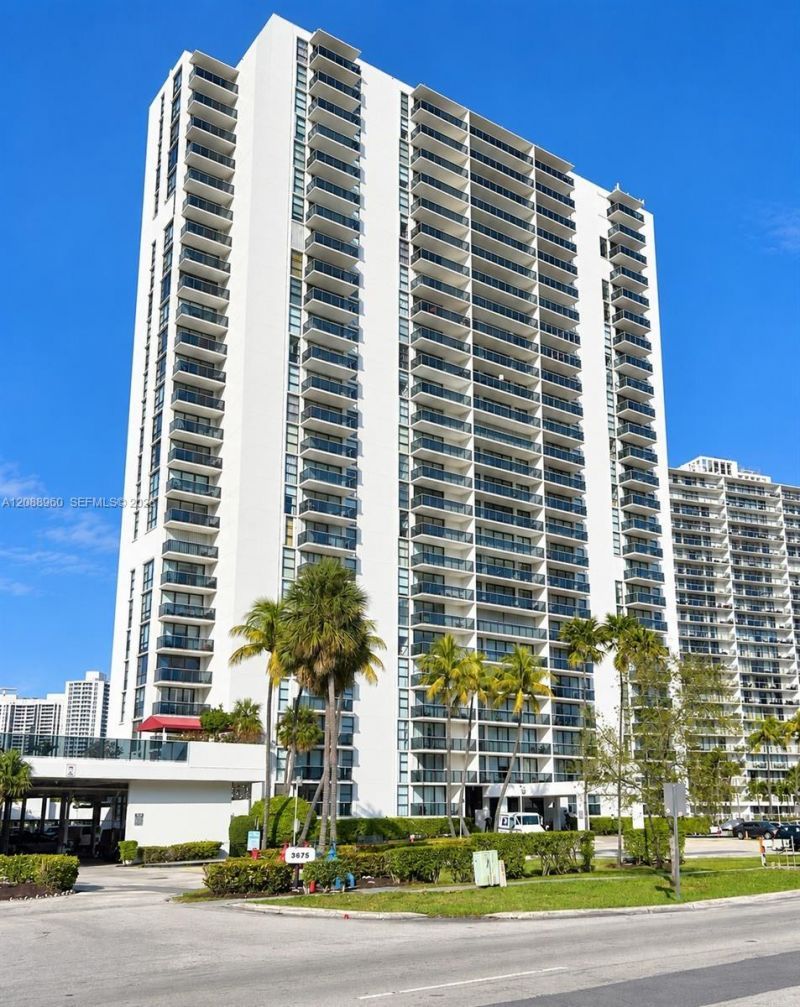 3675 N Country Club Dr, Unit 1006, Aventura, FL 33180 Photo