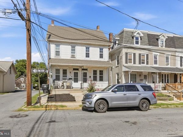 32 N WYOMISSING AVENUE, READING, PA 19607