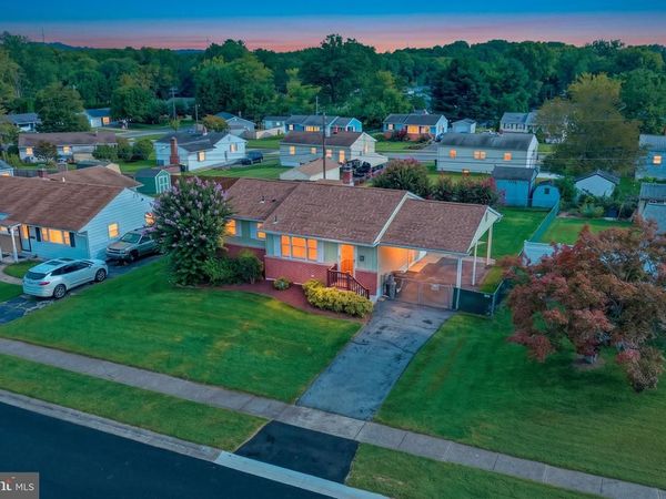 607 TAMARA CIRCLE, NEWARK, DE 19711