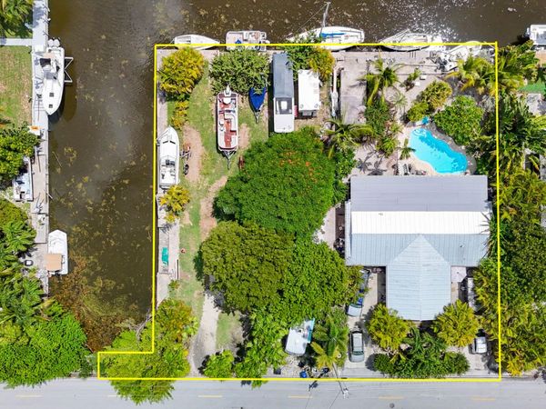 545 Ixora Drive, Big Pine, FL 33043