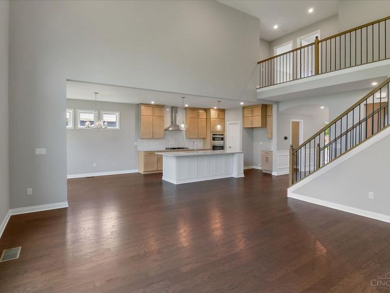 2460 Bent Grass Drive, Beavercreek, OH 45431 Photo 10
