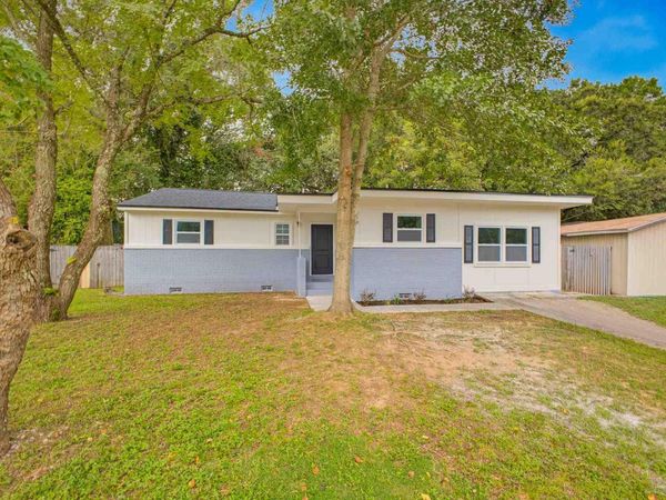 1019 Trenton Dr, Pensacola, FL 32505