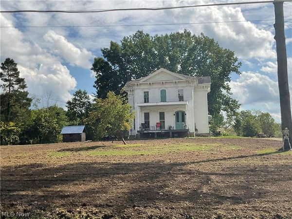 910 Brownville Road , Rome, OH 44085