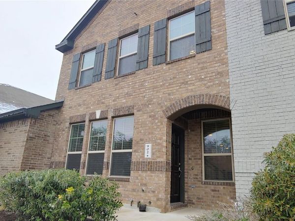 7220 Wyoming Springs DR, Unit 902, Round Rock, TX 78681