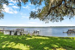 122 Spanish Point Drive photo 4