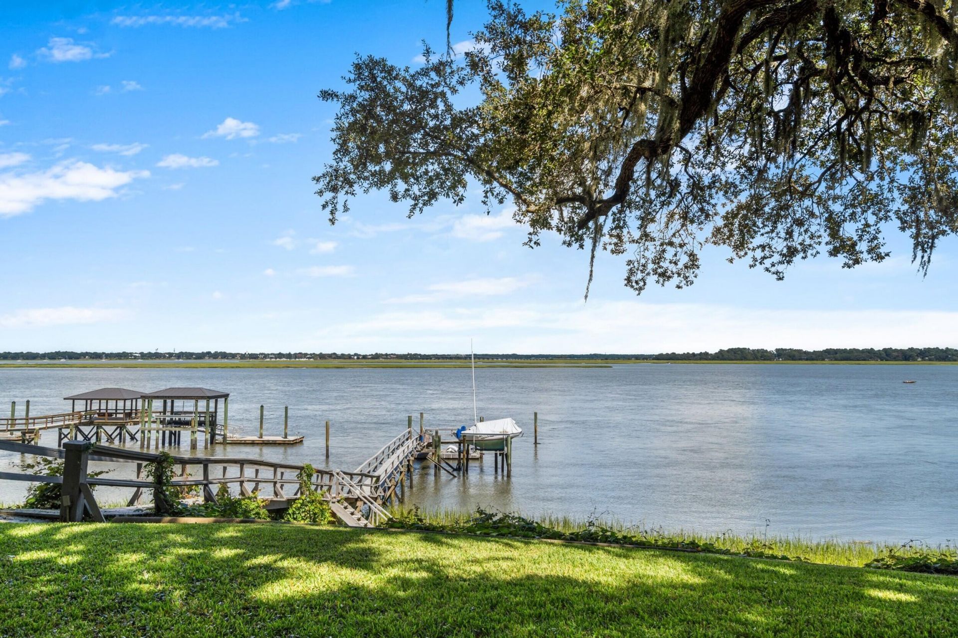 122 Spanish Point Drive Photo 33