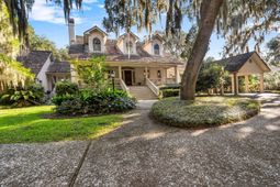 122 Spanish Point Drive photo 4