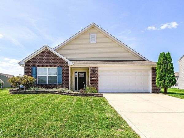 4324 Big Leaf Lane , Indianapolis, IN 46239