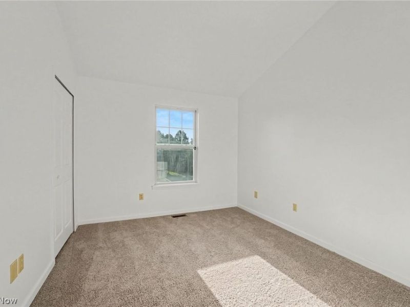 4982 Penny Lane, North Olmsted, OH 44070 Photo 10