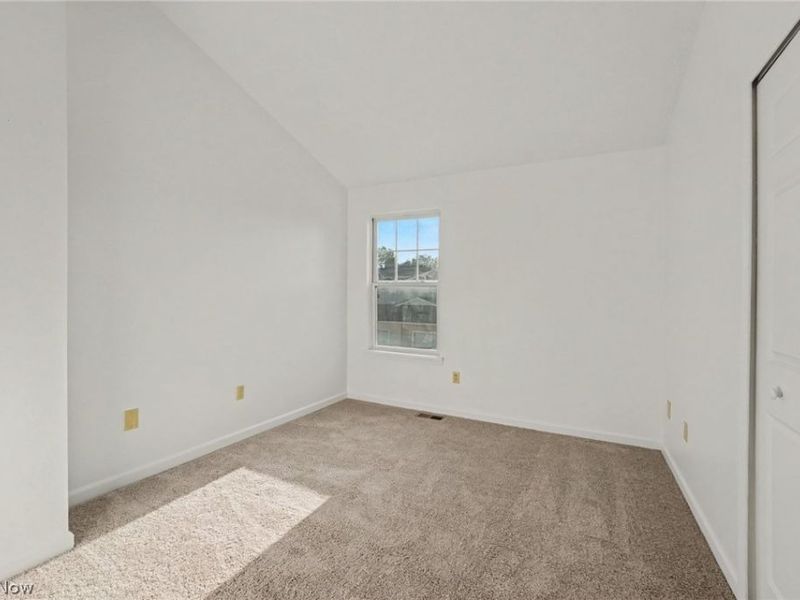 4982 Penny Lane, North Olmsted, OH 44070 Photo 12