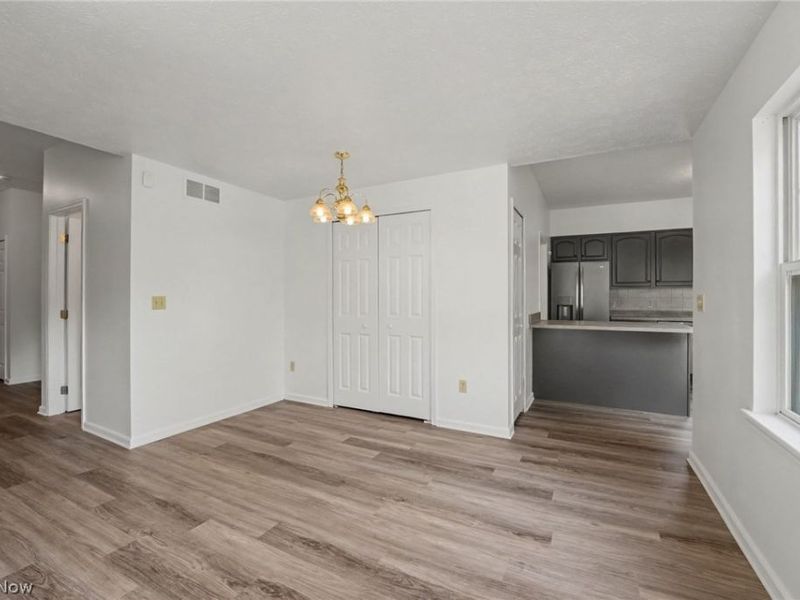 4982 Penny Lane, North Olmsted, OH 44070 Photo 6