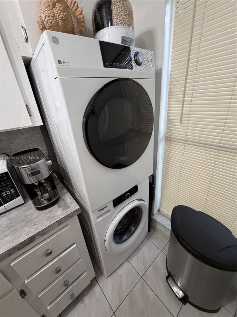 400 NW 107th Ave, Unit 4D, Miami, FL 33172 Photo