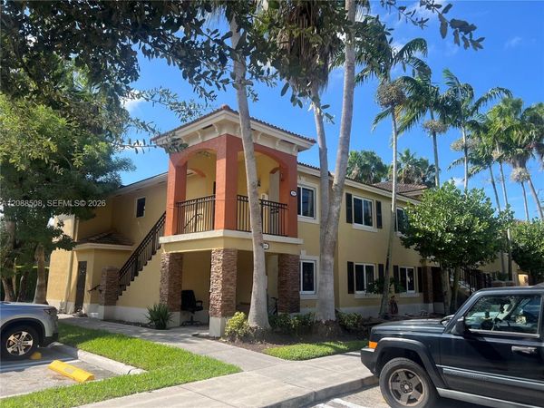 3390 NE 9th St , Unit 201, Homestead, FL 33033