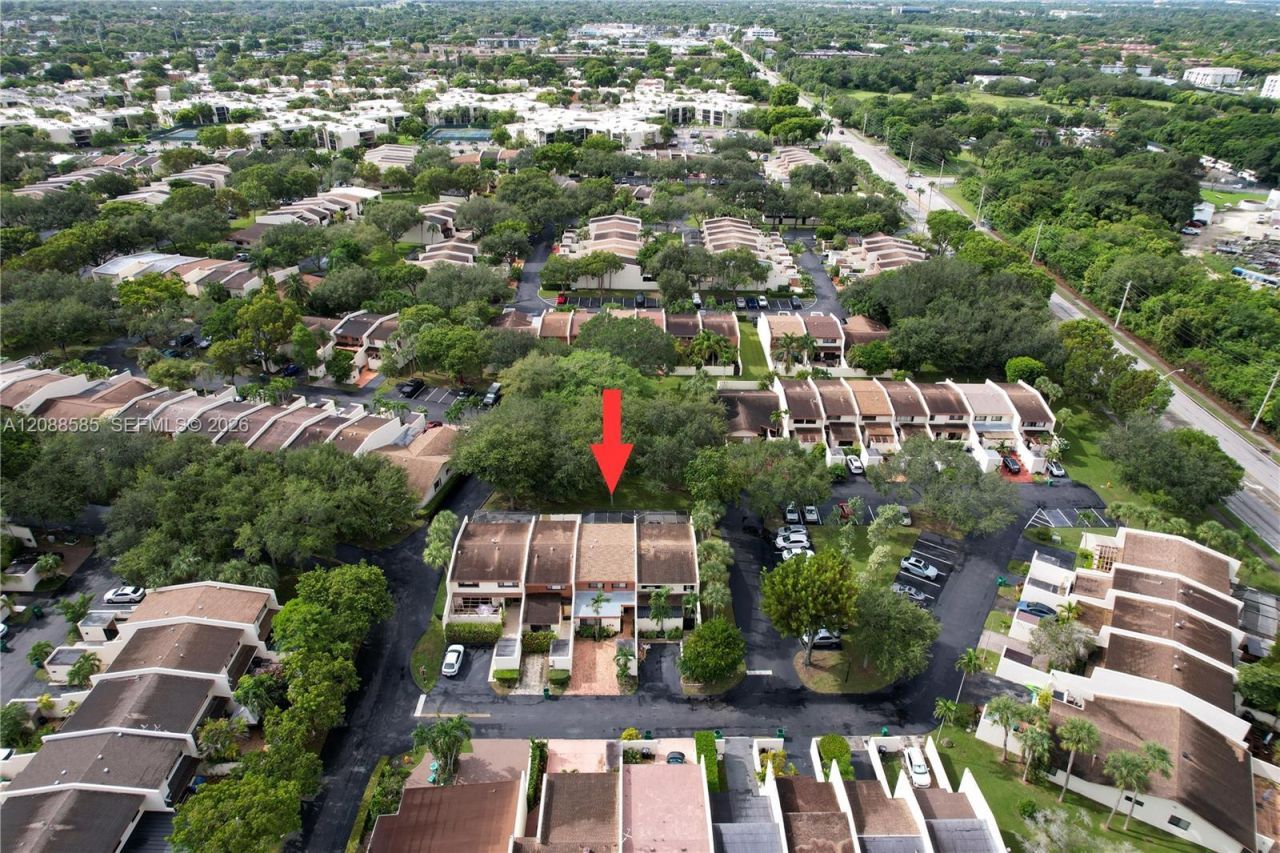 10656 SW 76th Ter, Miami, FL 33173 Photo