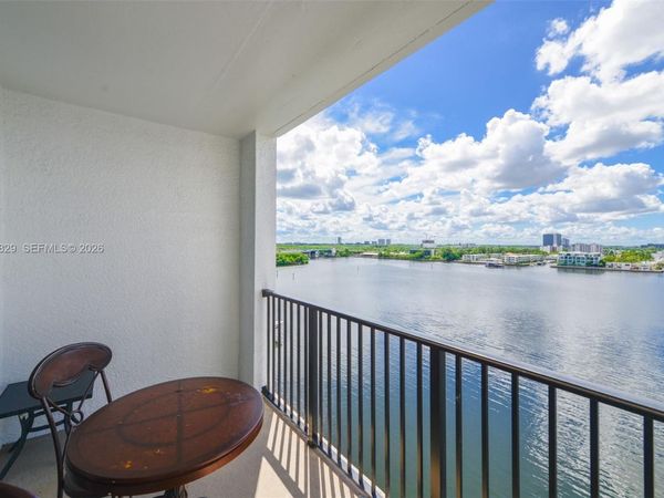 17100 N Bay Rd, Unit 1906, Sunny Isles Beach, FL 33160